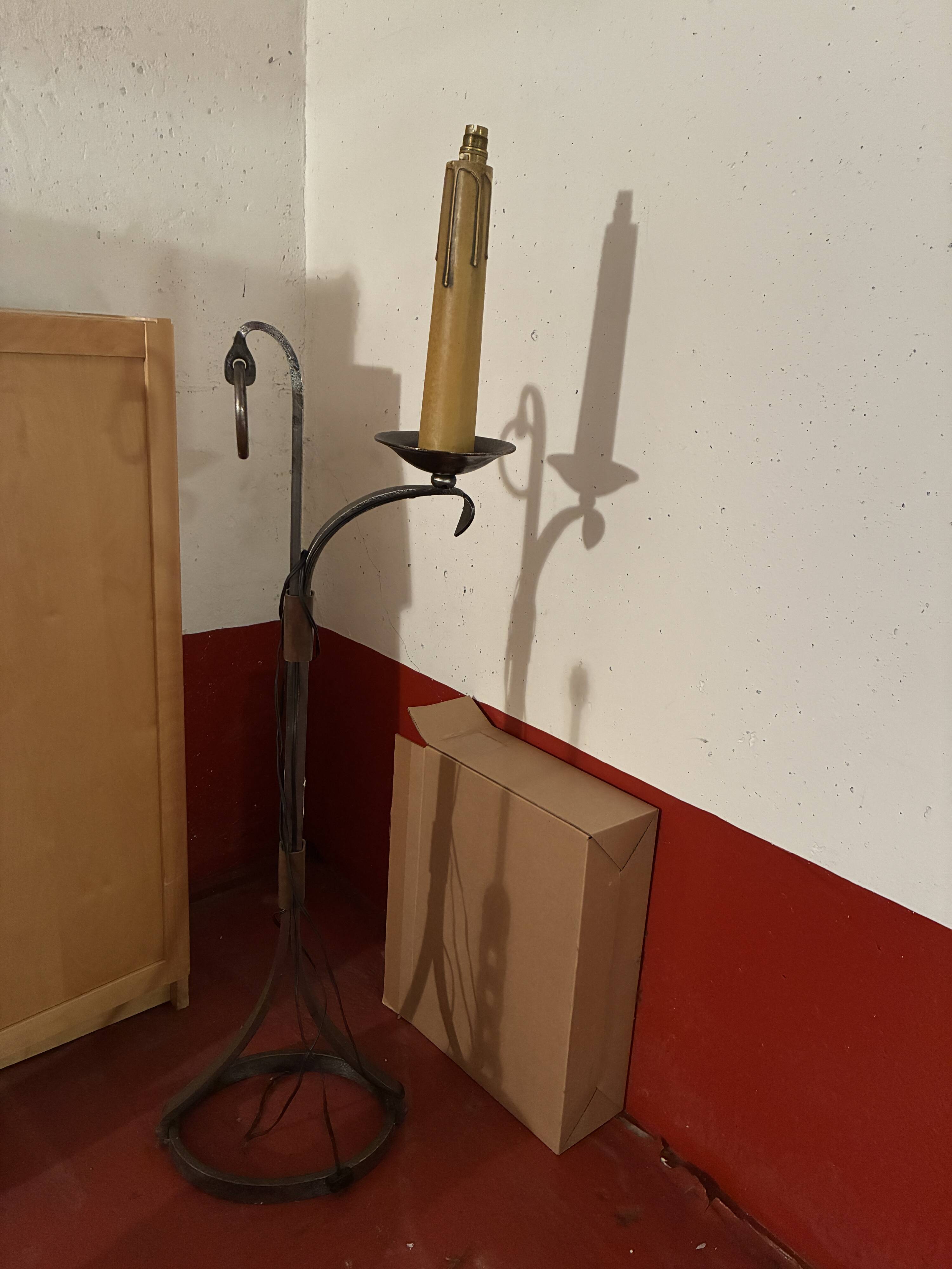 Lampadaire en fer forgé