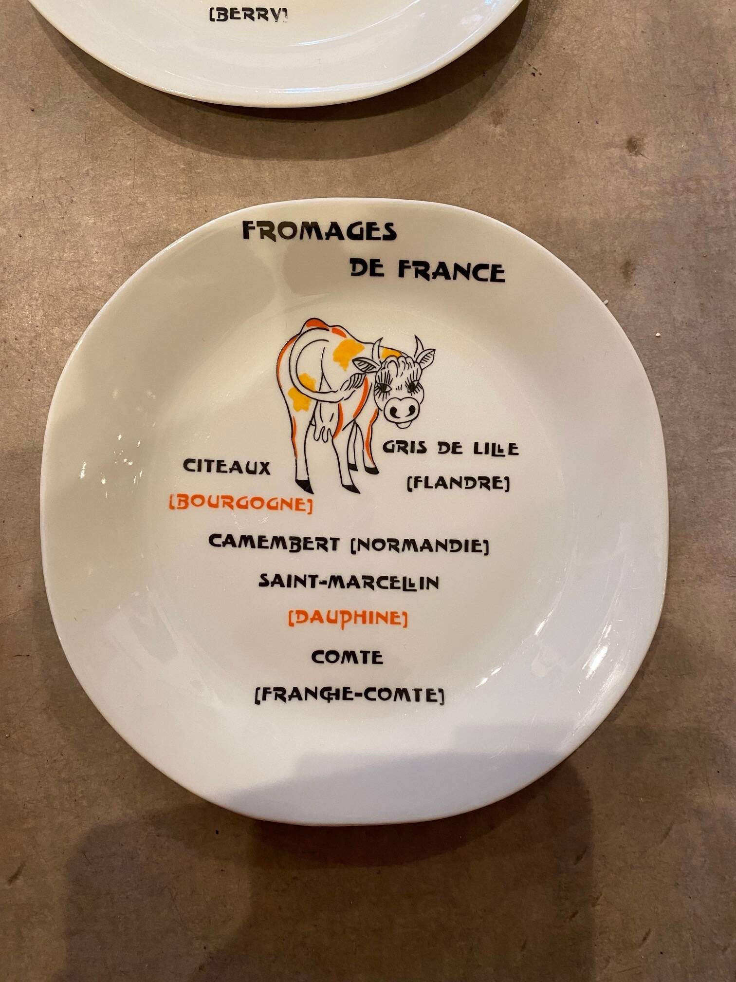 8 assiettes à fromages / fromages de France par Guy Degrenne | €38