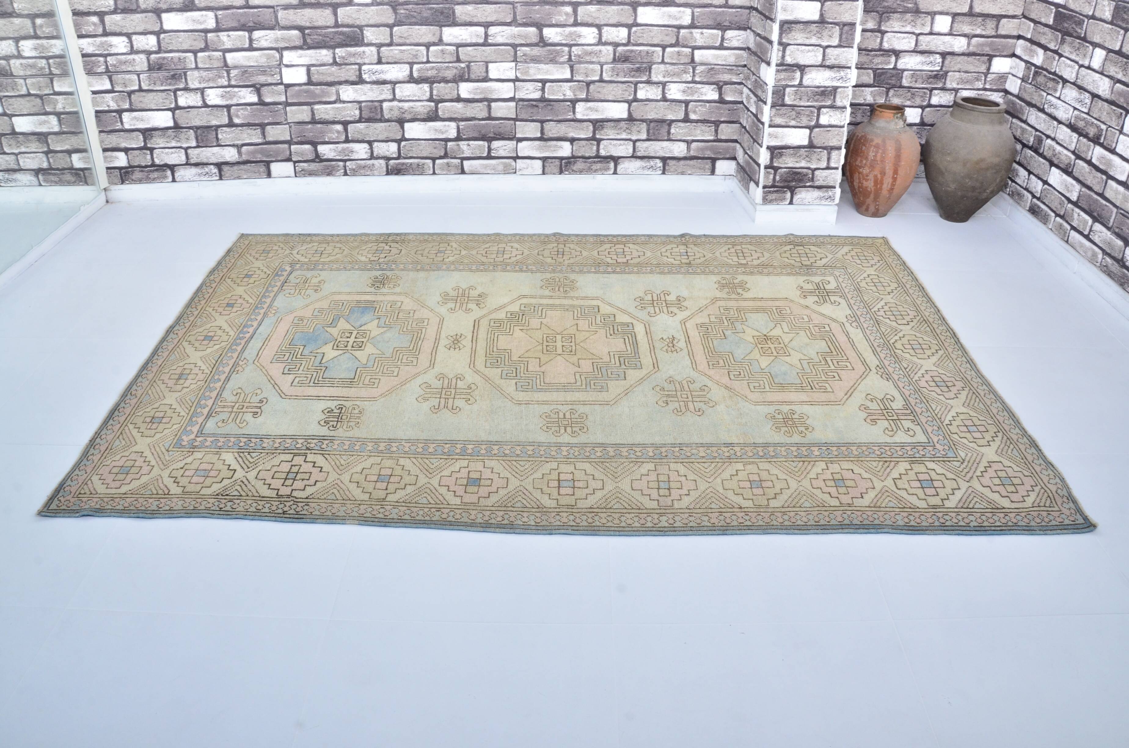 Anatolian Oushak wool rug, reference 3558