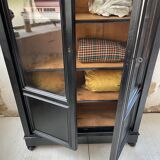 Napoleon 3 walnut window glass cabinet