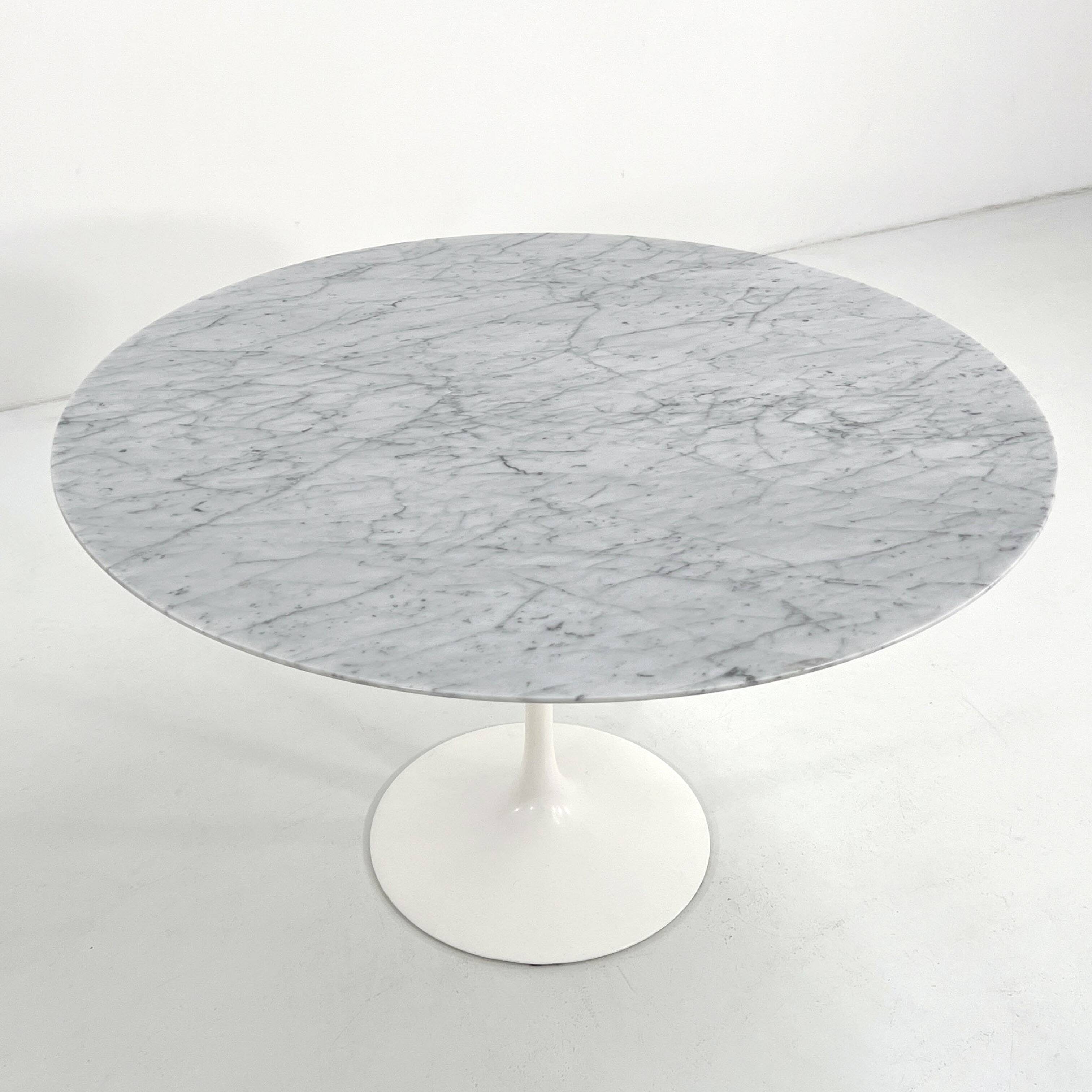 Table à manger en marbre 120 cm Tulip par Eero Saarinen pour Knoll, 1970
