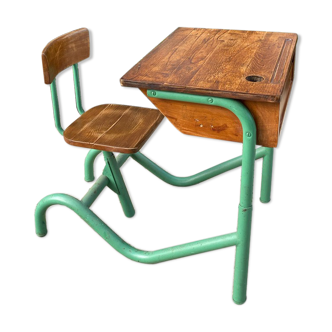 Children's desk