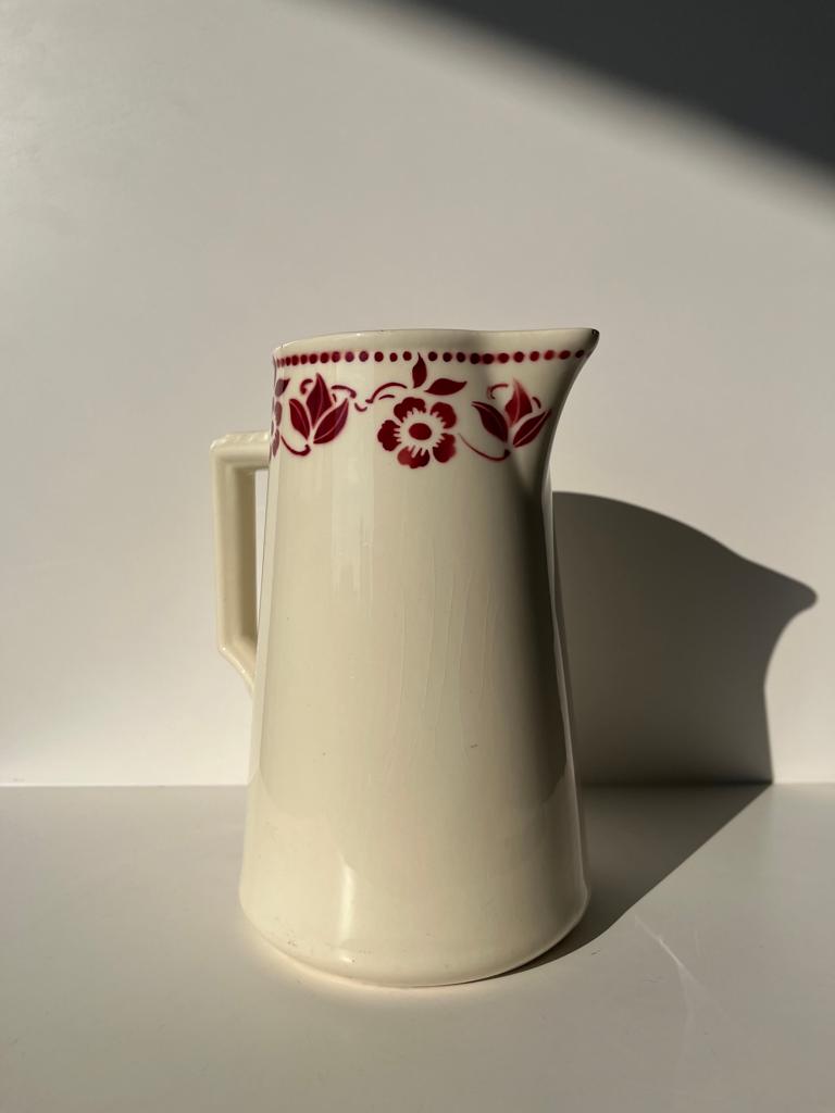 Large pitcher Badonviller red flowers