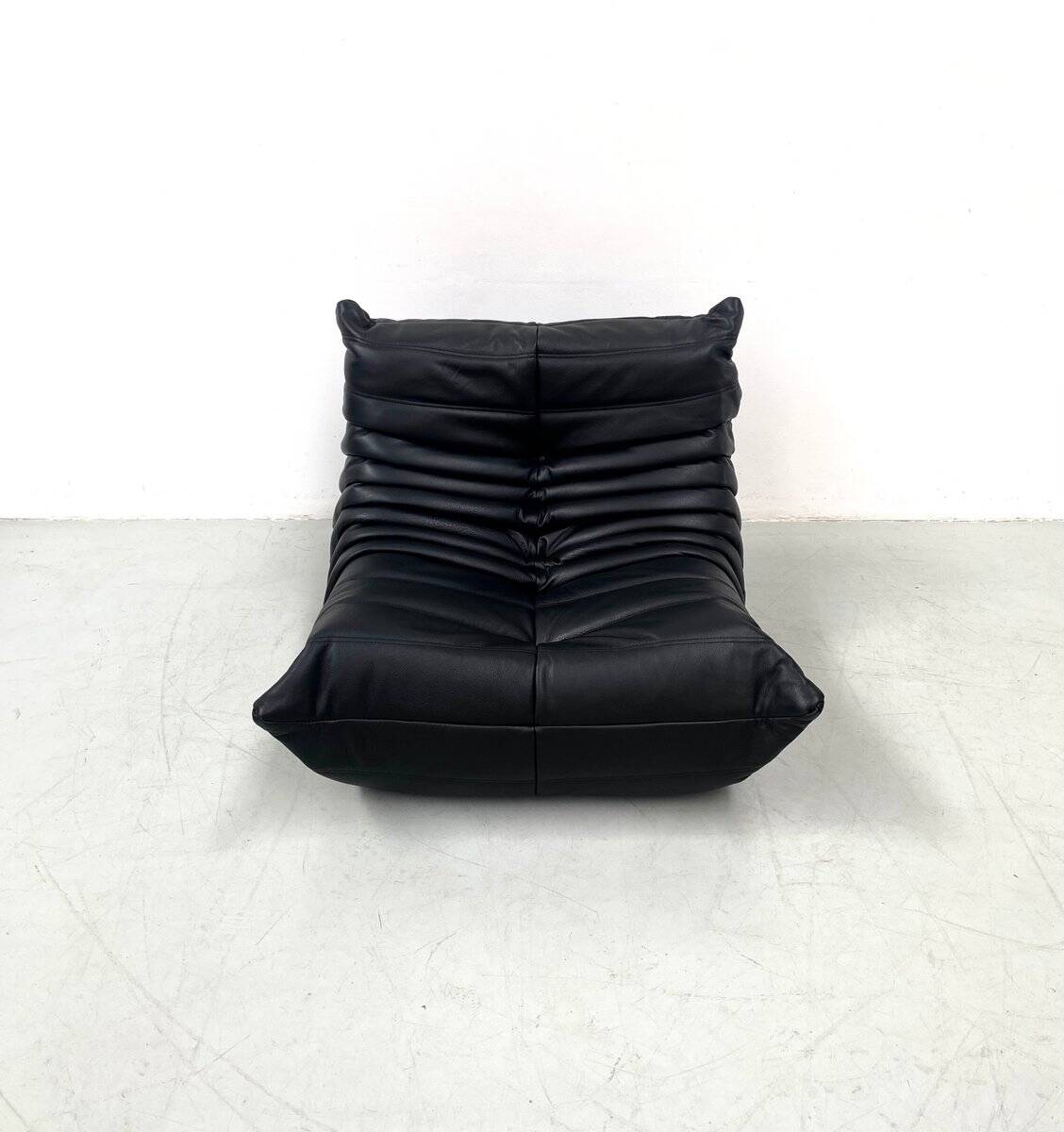 French black leather Togo lounge chair by Michel Ducaroy for Ligne Roset, 1970s