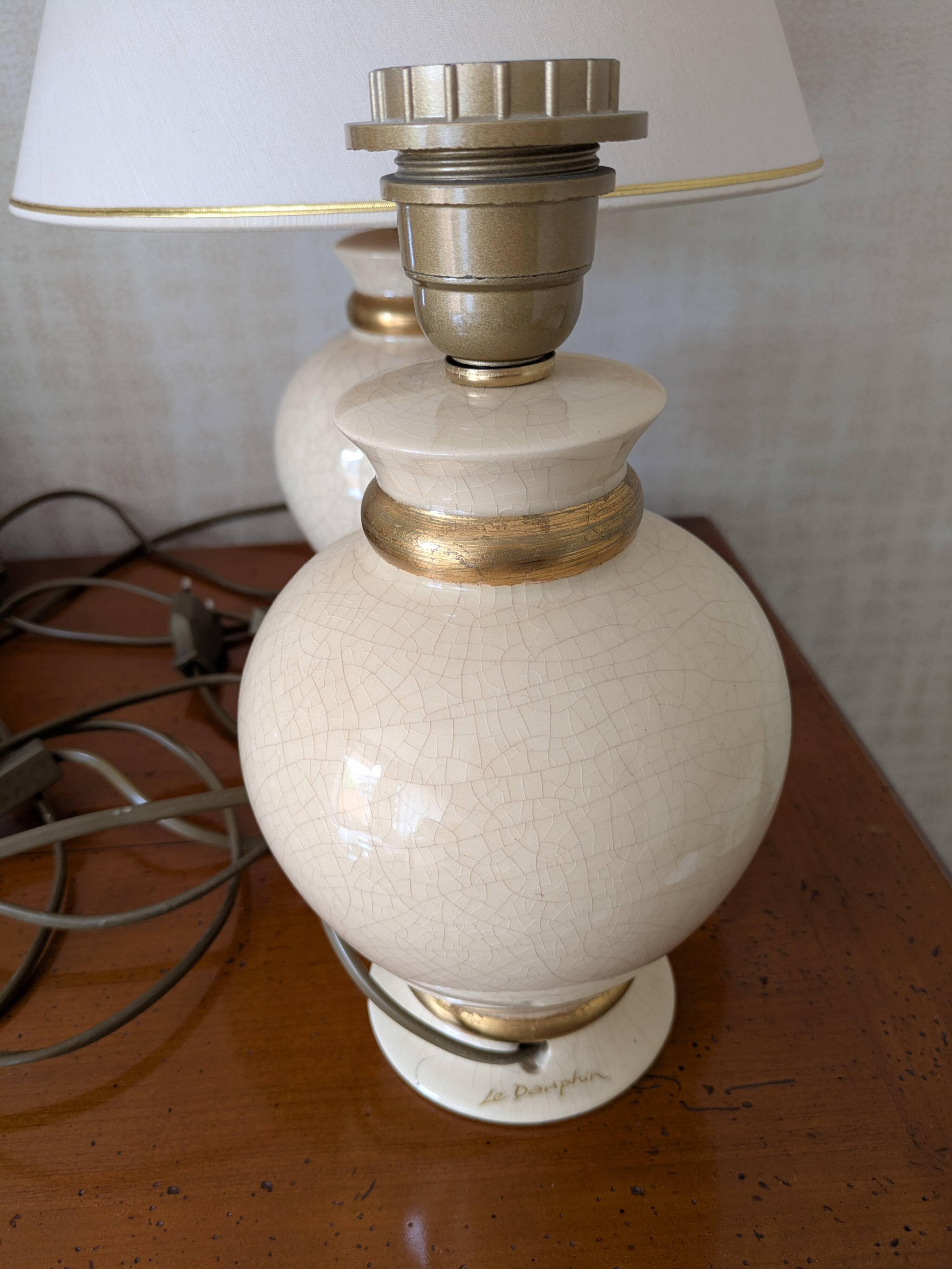 Set of 2 Crackled Ceramic Table Lamps with Gilding – Maison Le Dauphin
