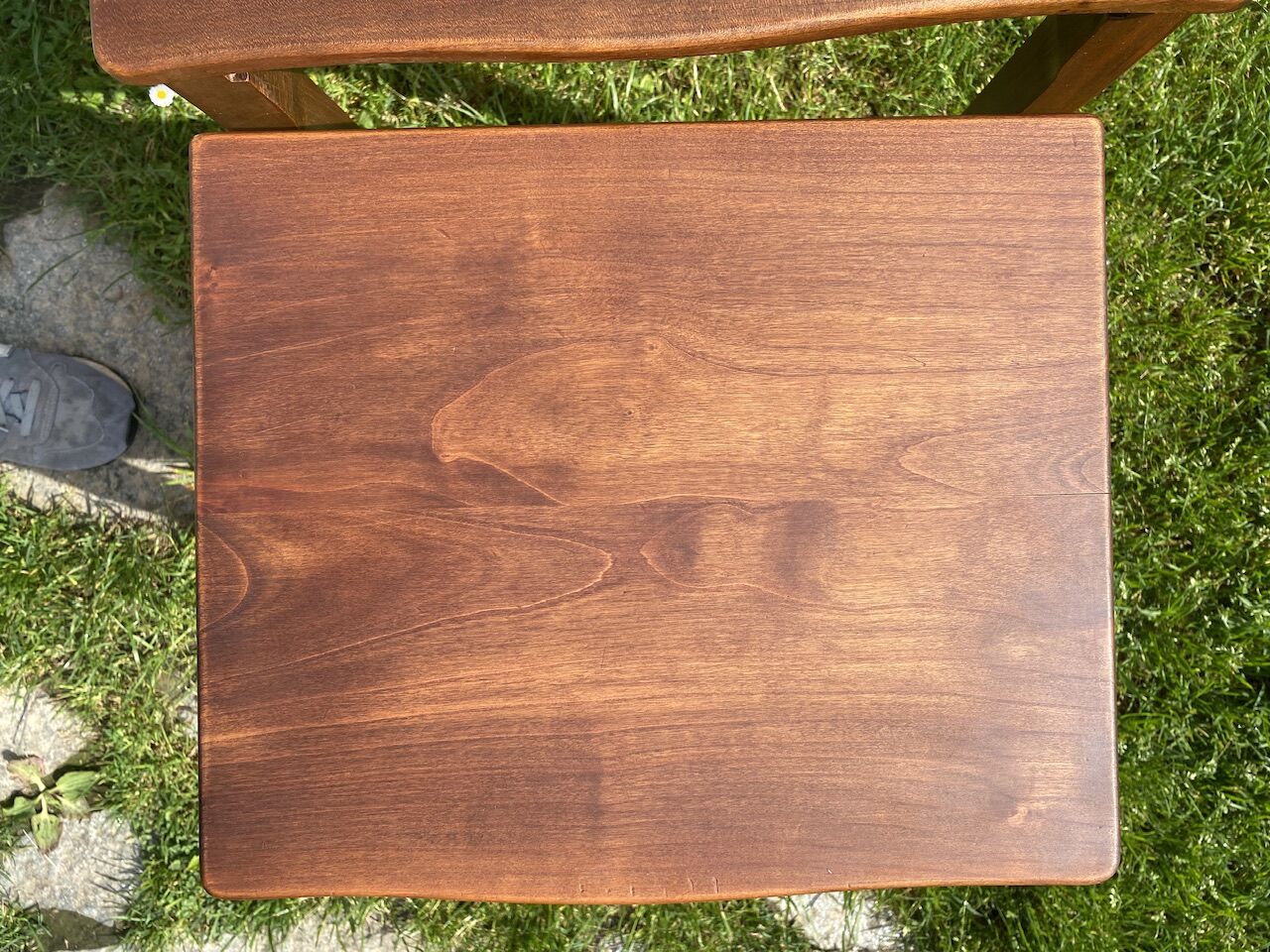 Trois tables gigognes de style Louis XV