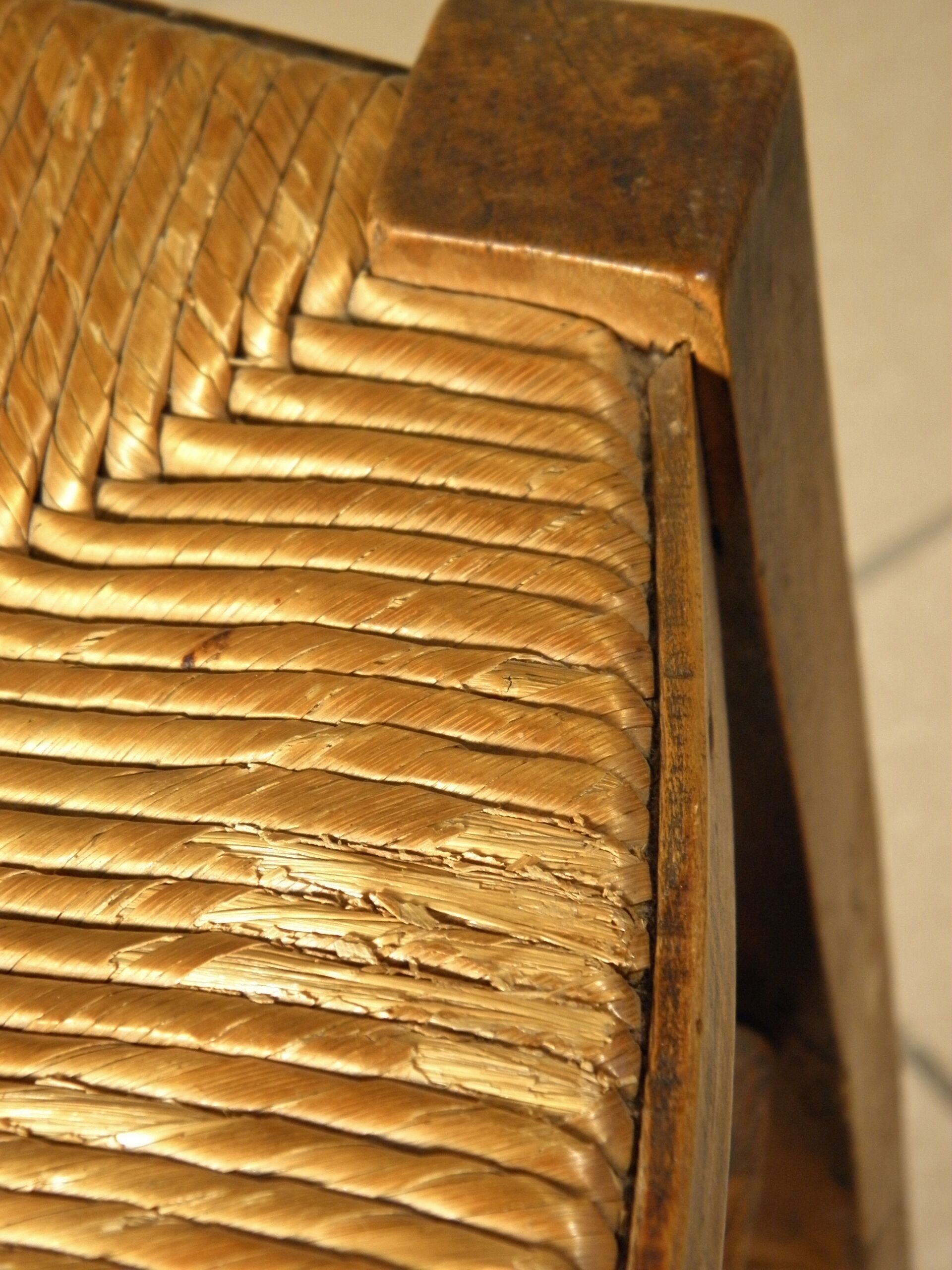 Wood and straw farm stool