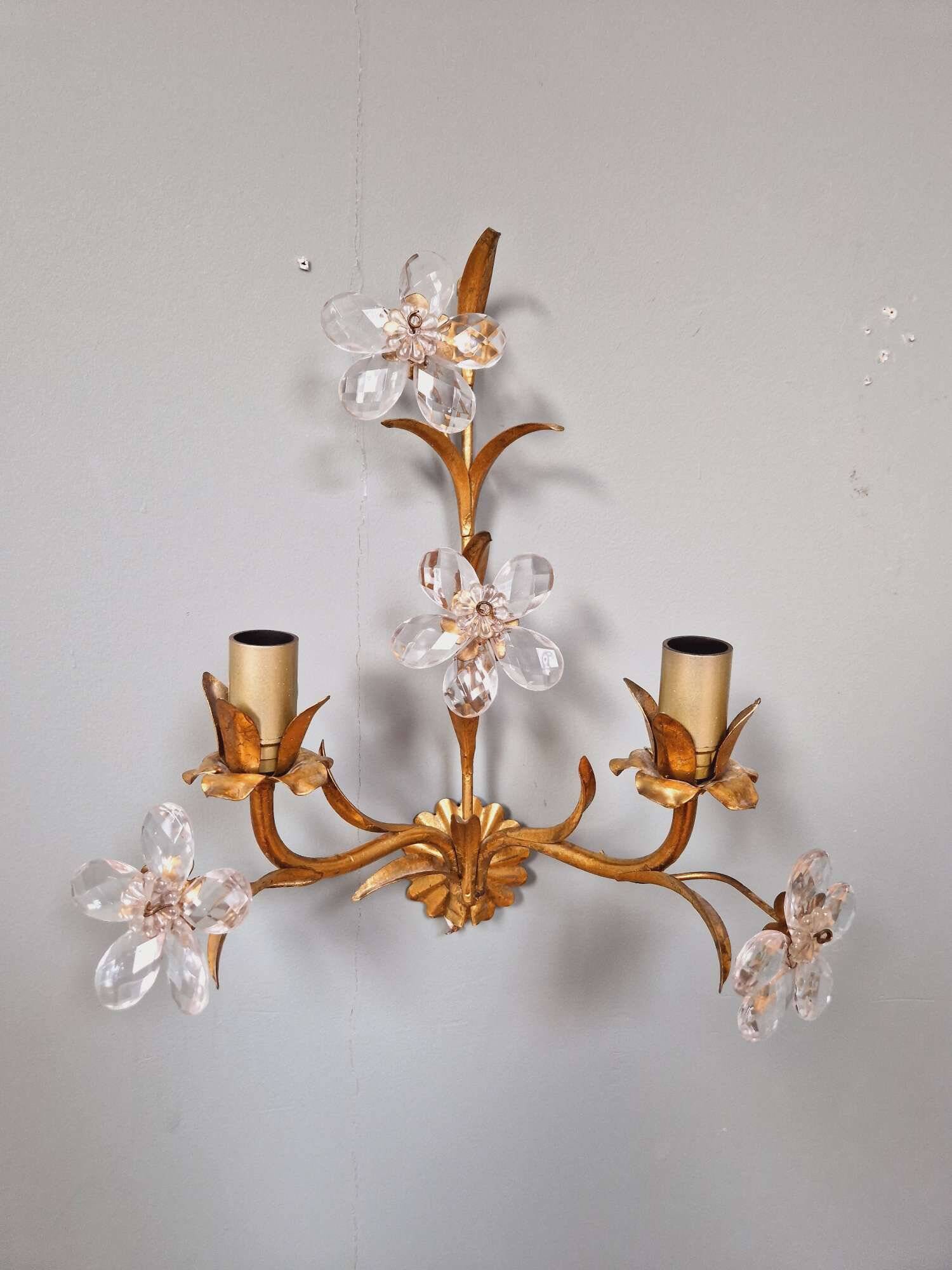 Pair of Italian wall sconces in gilded metal and crystal, 1970s