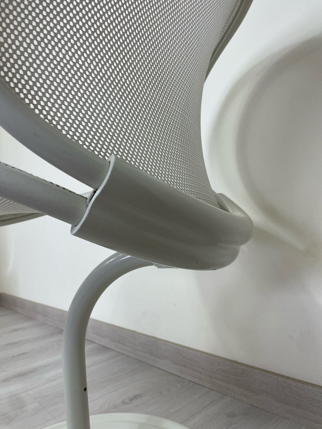 Chair ' o Line ' by Herbert Ohl