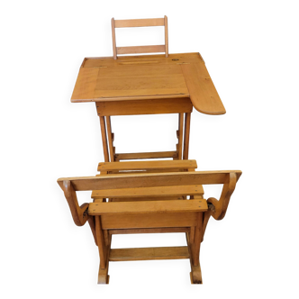 Evolving school desk