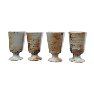 Tasses en grès signées