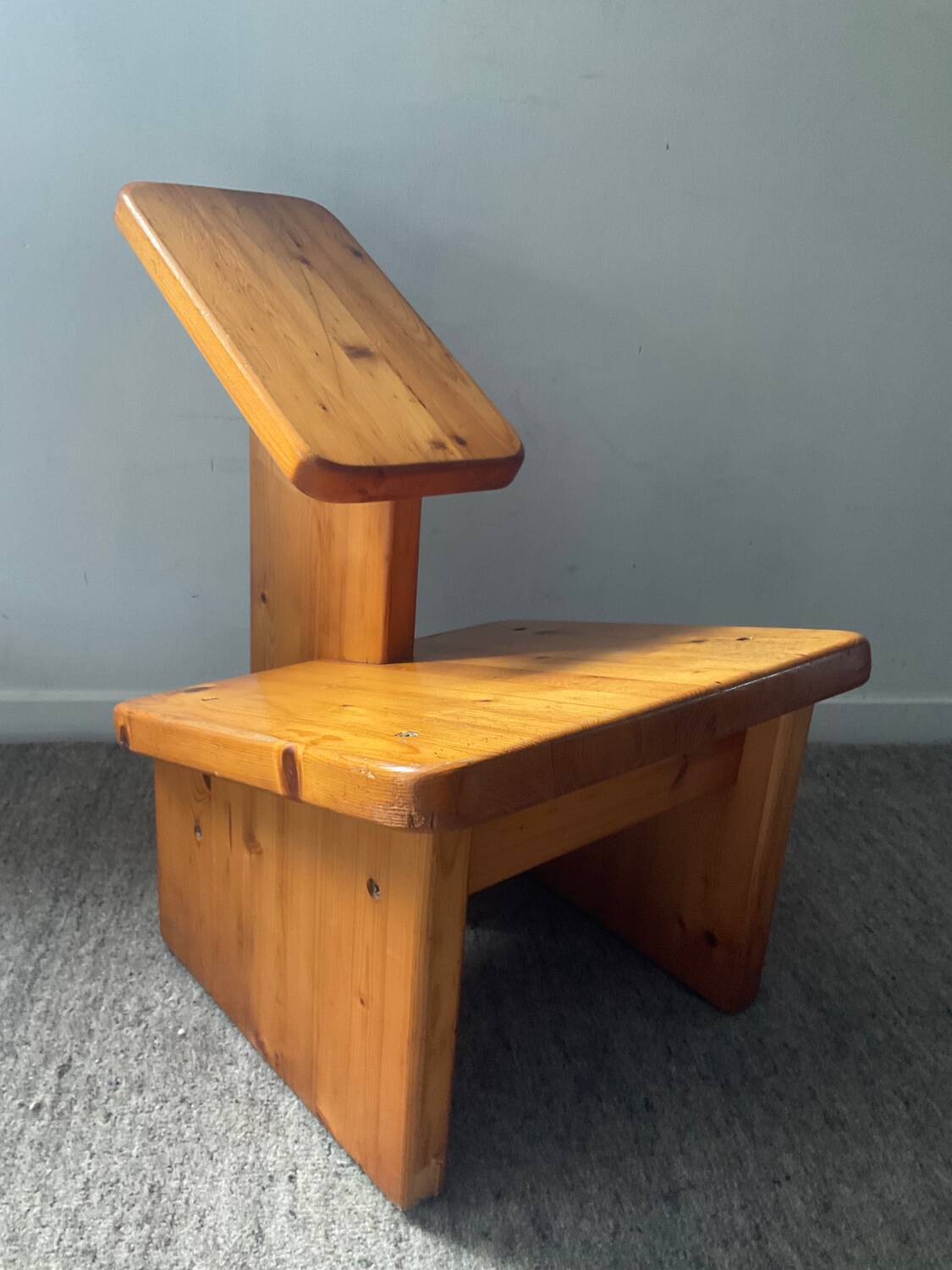 Chaise vintage en pin massif