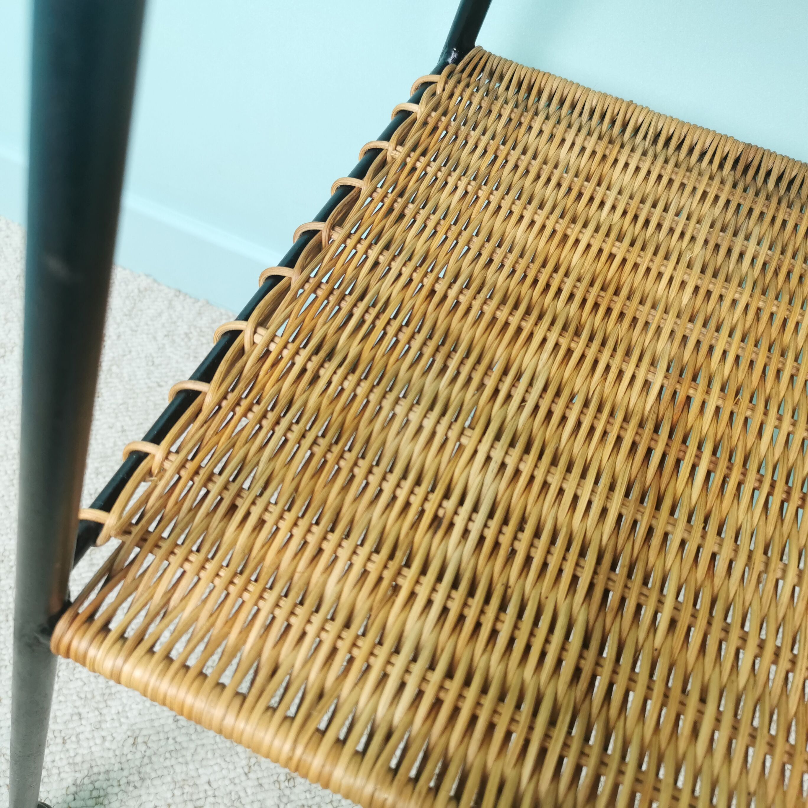 Vintage rattan dessert