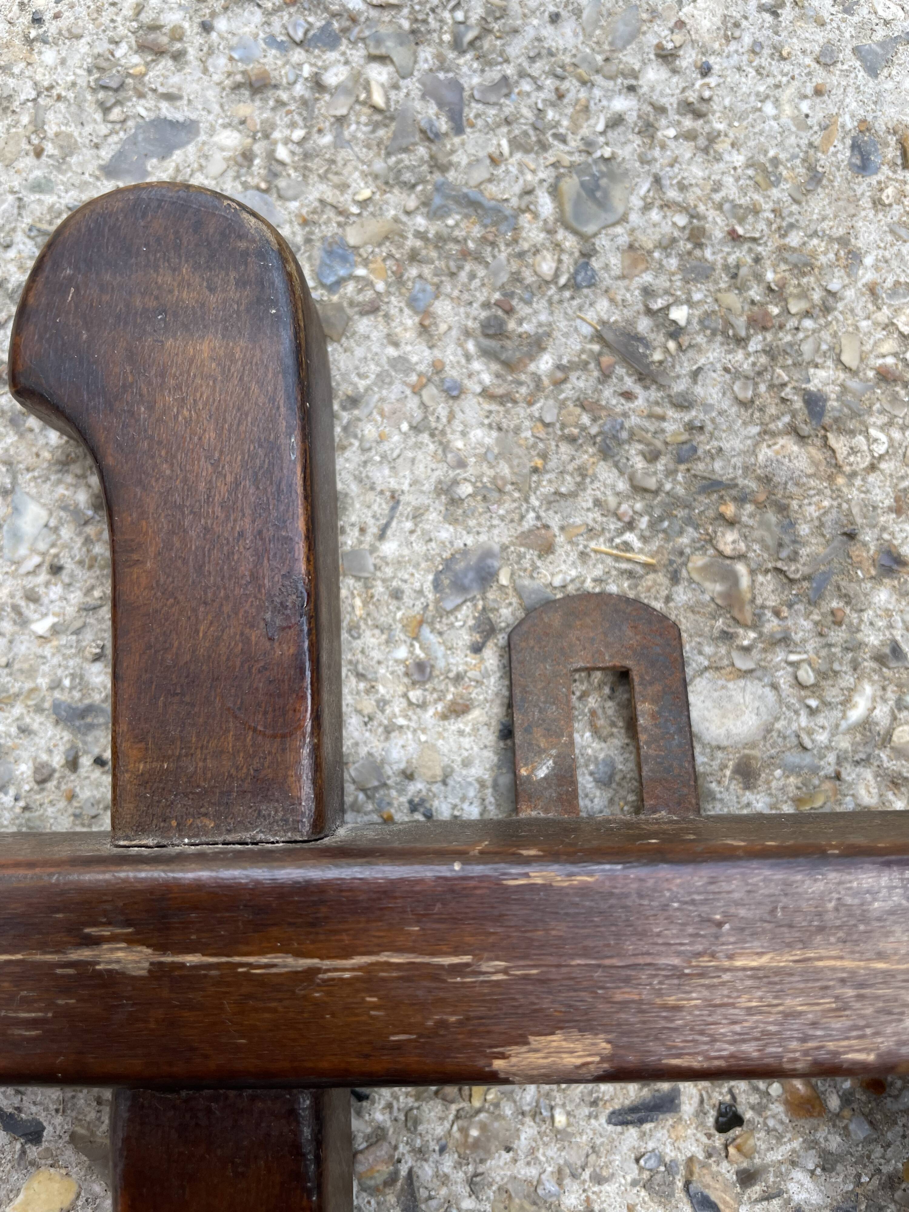 Porte-manteau mural Thonet fin XIXème