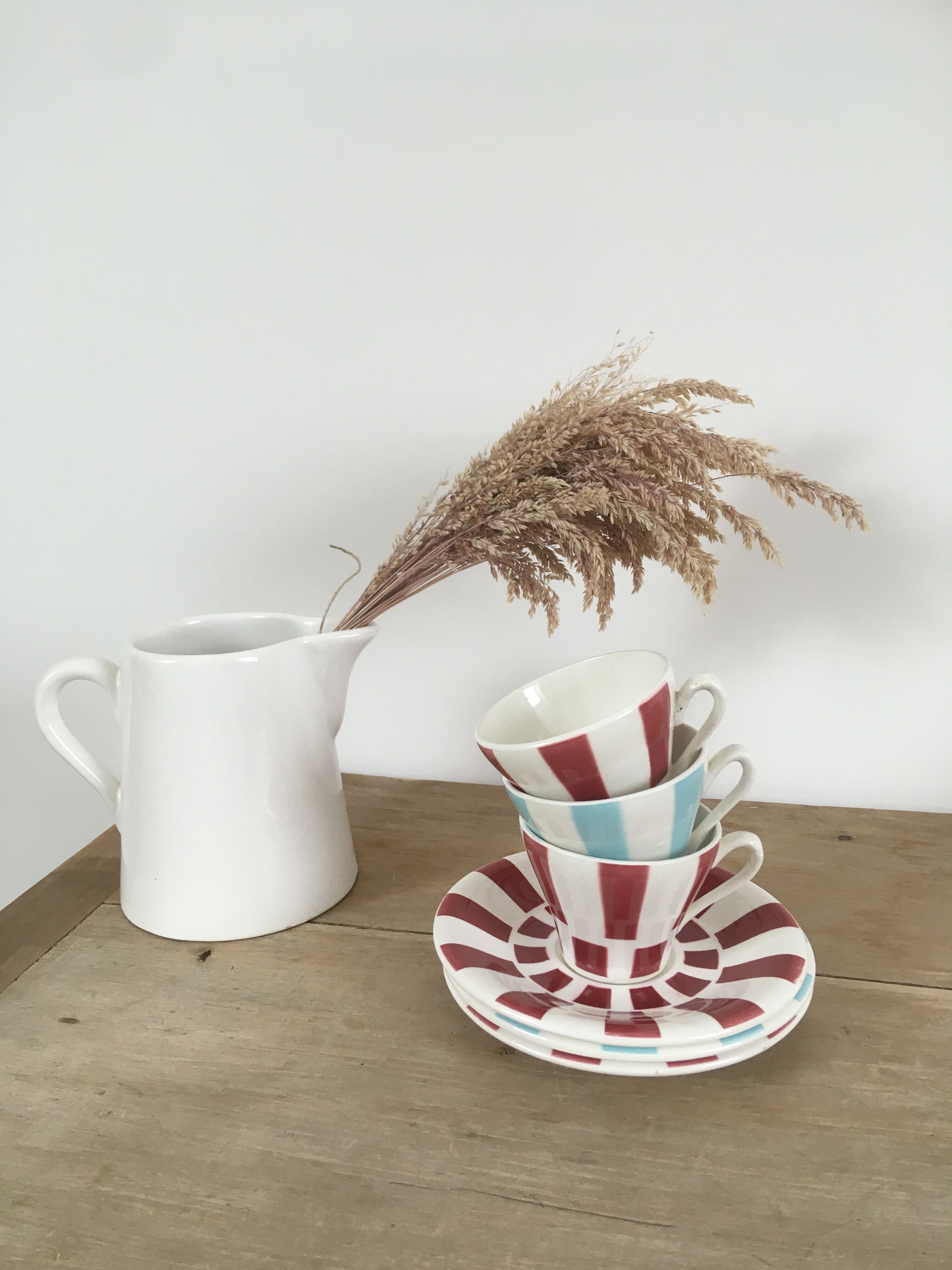 Digoin striped coffee cups