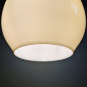 Suspension scandinave bulbeuse en opaline jaune, 1960