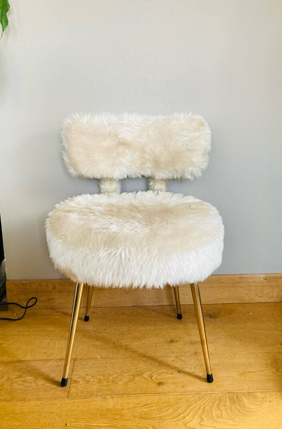 Chaise en fausse fourrure, Pelfram par Peltex S.S production, France années 1960-70