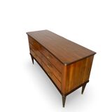 An Italian chest of drawers from the mid-20th century.