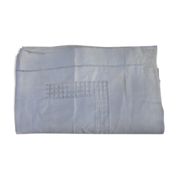 Drap ancien ajouré