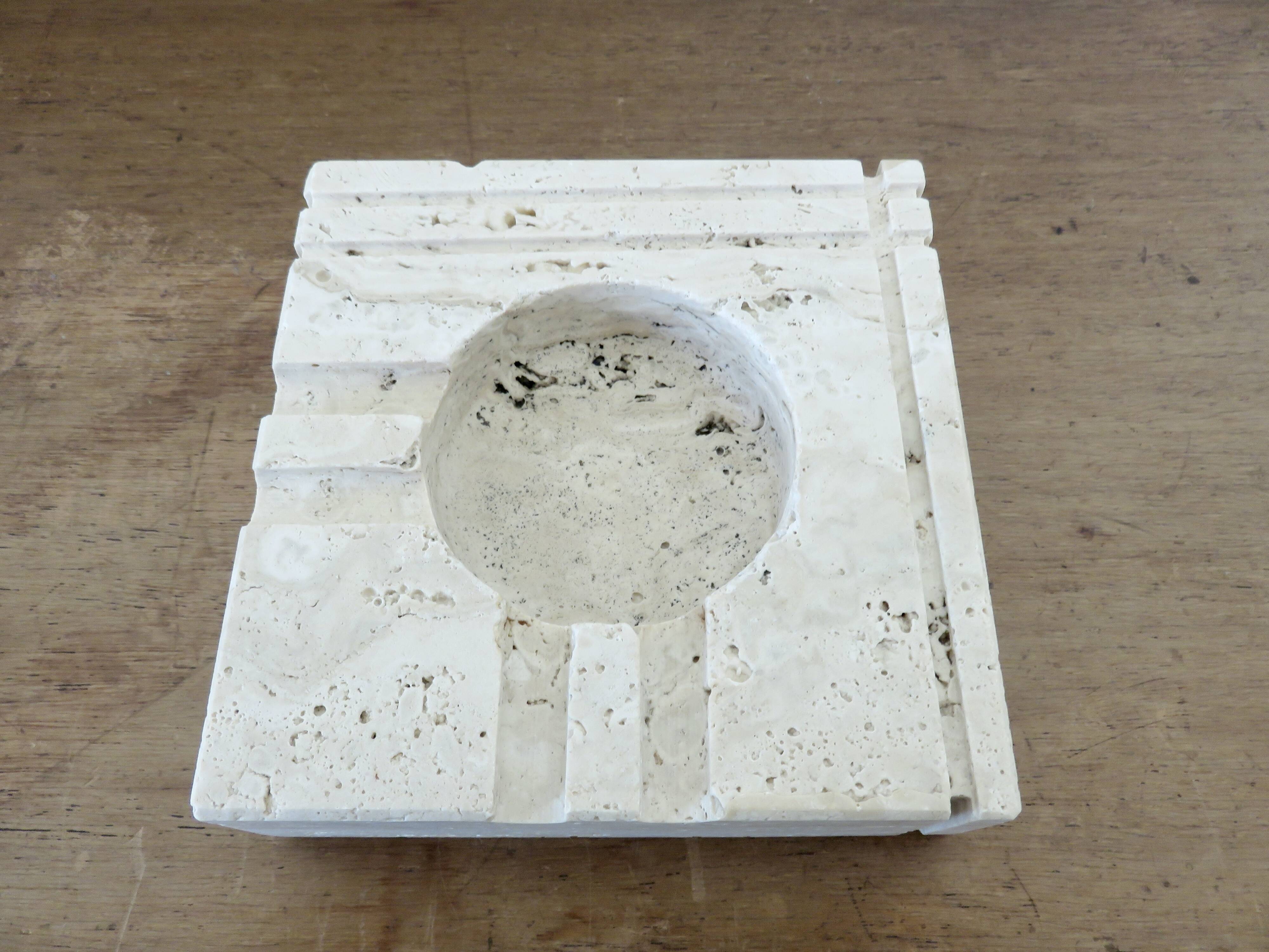 “Fratelli Mannelli” ashtray in travertine, design by Enzo Mari, Italy, 1970