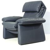 This leather 2-seat functional sofa Lugano was designed in 1985 and produce