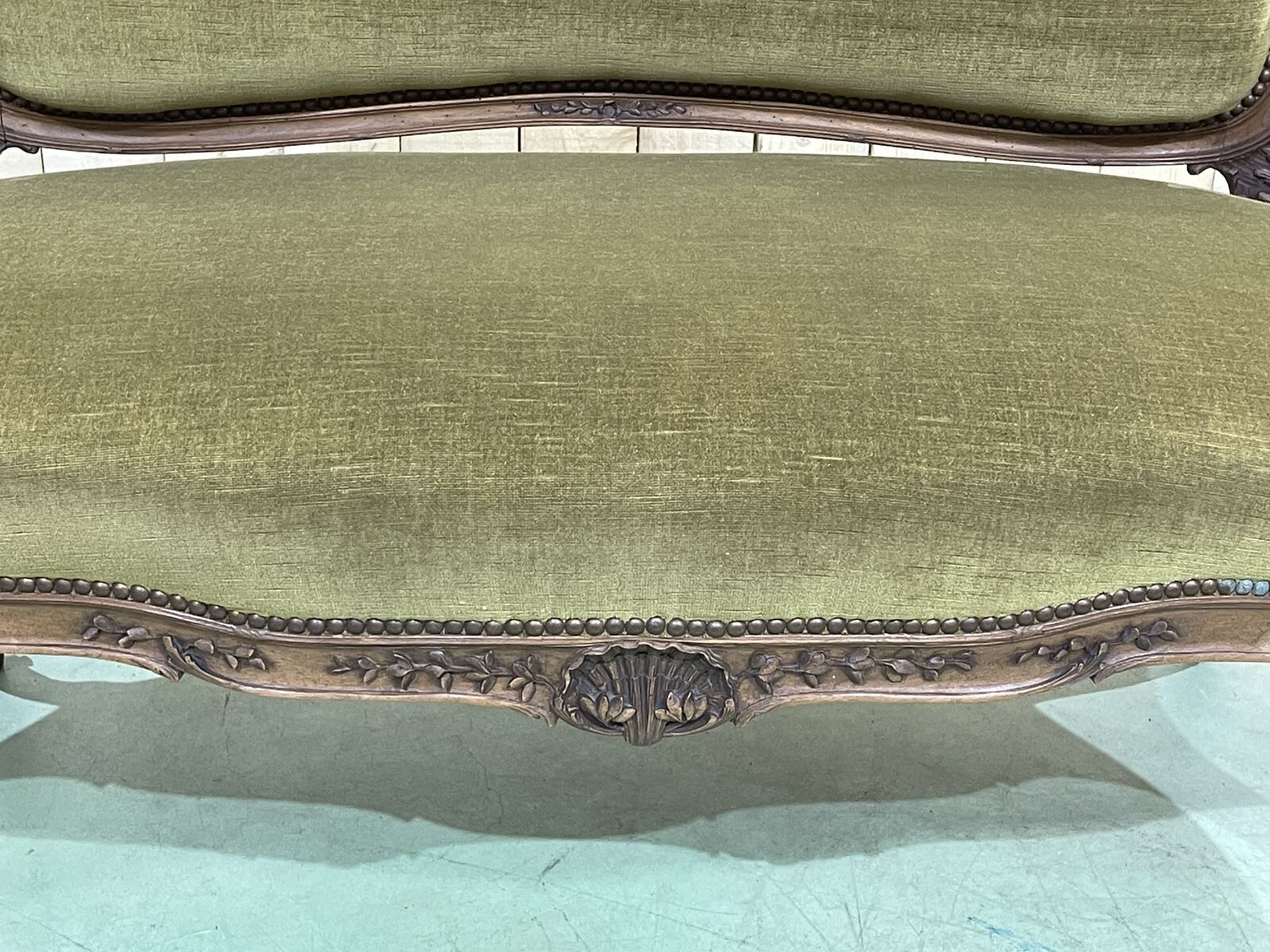 Early 20th century louis XV style bench in walnut