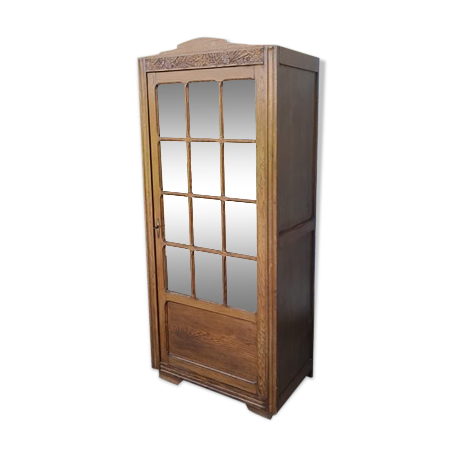 Art Deco glass cabinet