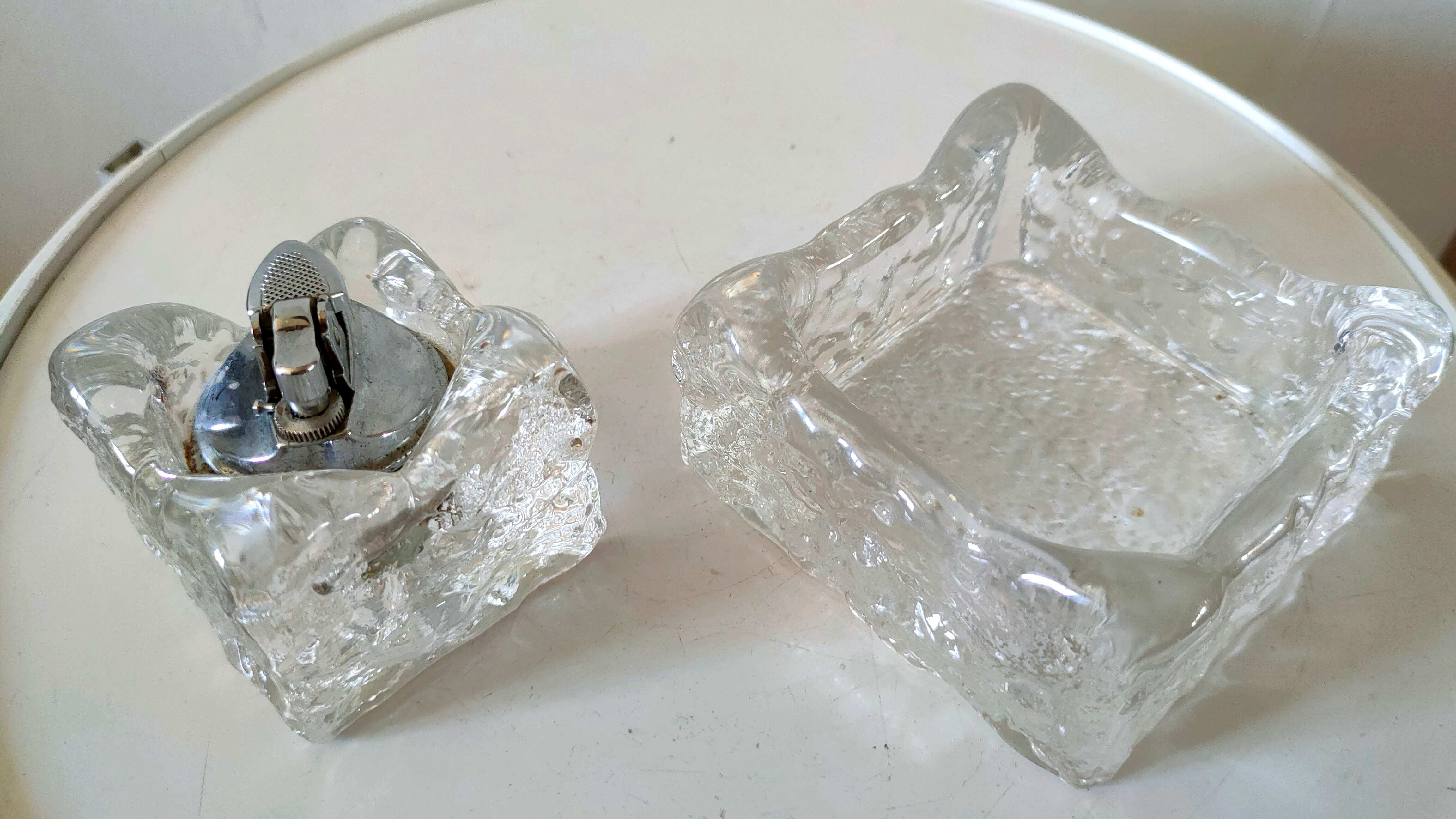 Briquet et cendrier en verre givré Kalmar design années 70