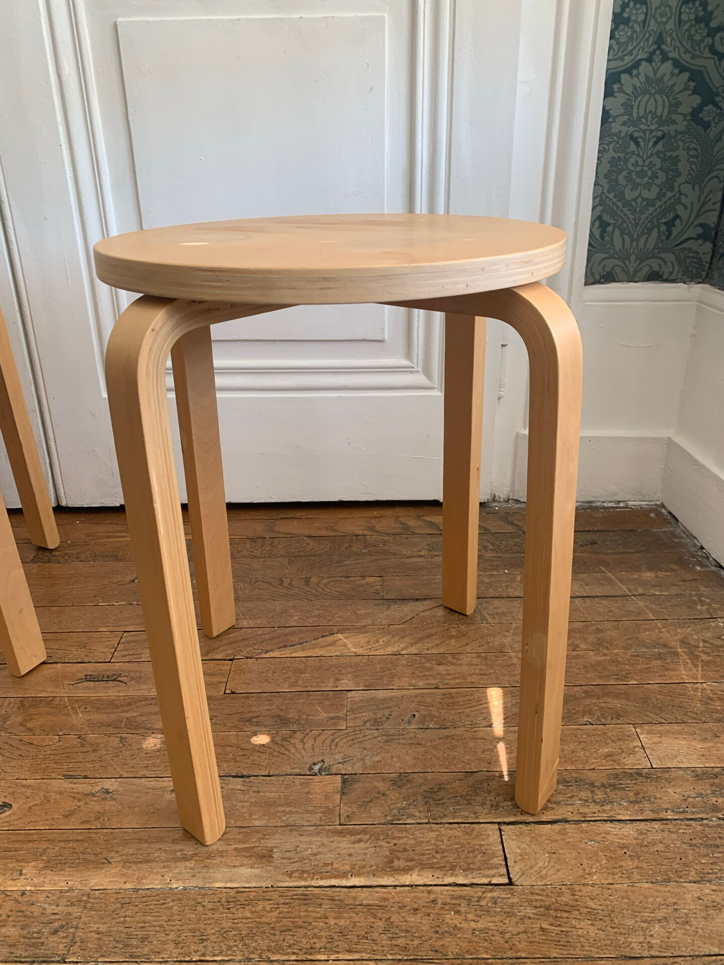 Paire de tabourets IKEA Frosta