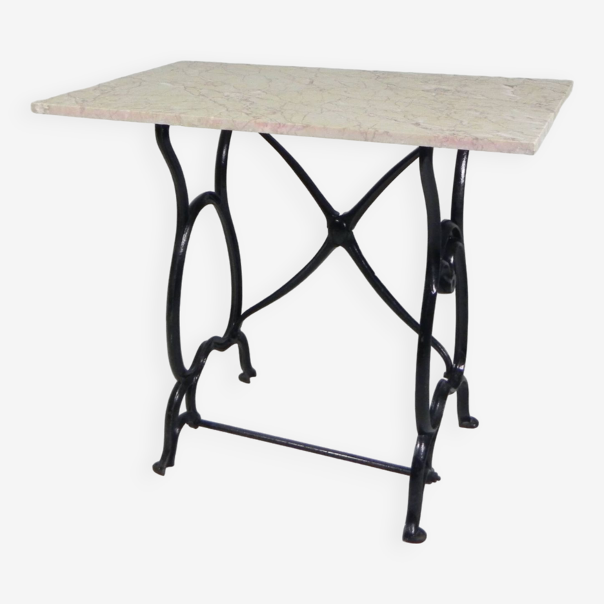 Garden table with cast iron frame and marble top | Selency
