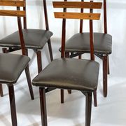 Ensemble de six chaises en bois italien du milieu du siècle