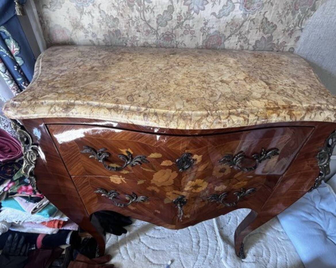 Wooden and marble chest of drawers