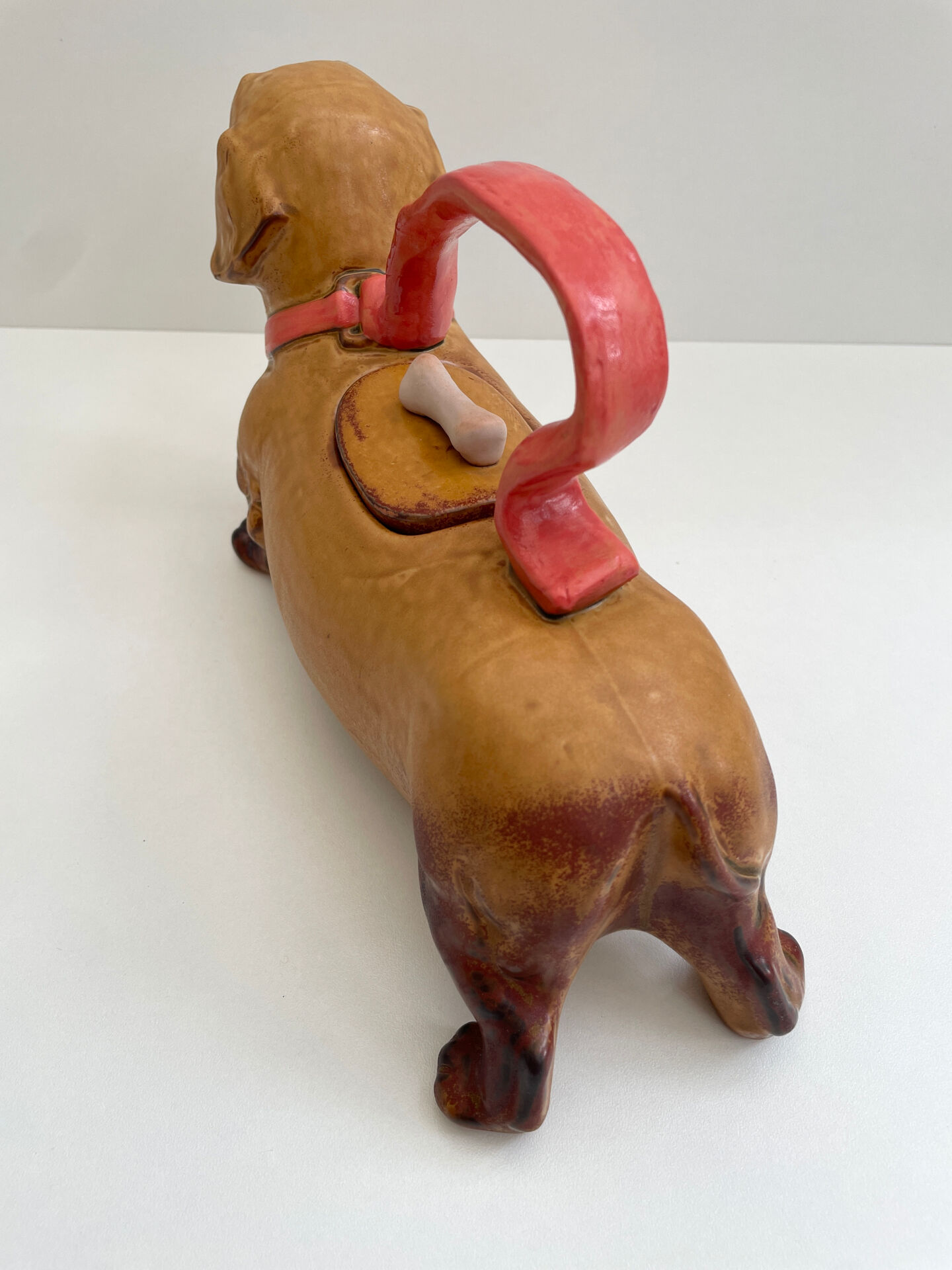 Dachshund zoomorphic teapot - Japanese glazed ceramic