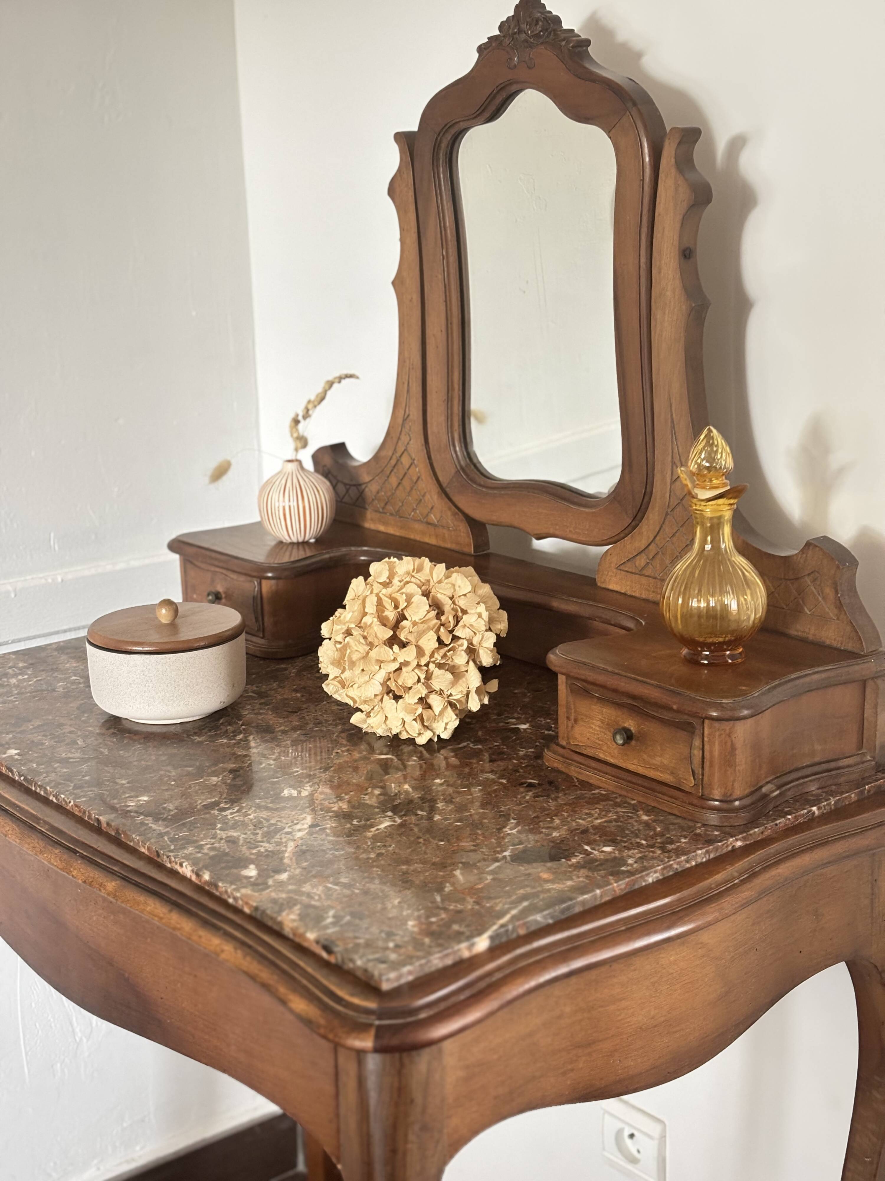 Belle Epoque dressing table