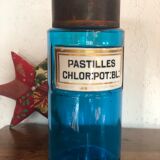Napoleon lll pharmacy pot
