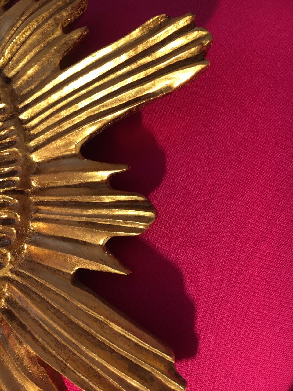 Miroir soleil bois doré  42 cm, 1950