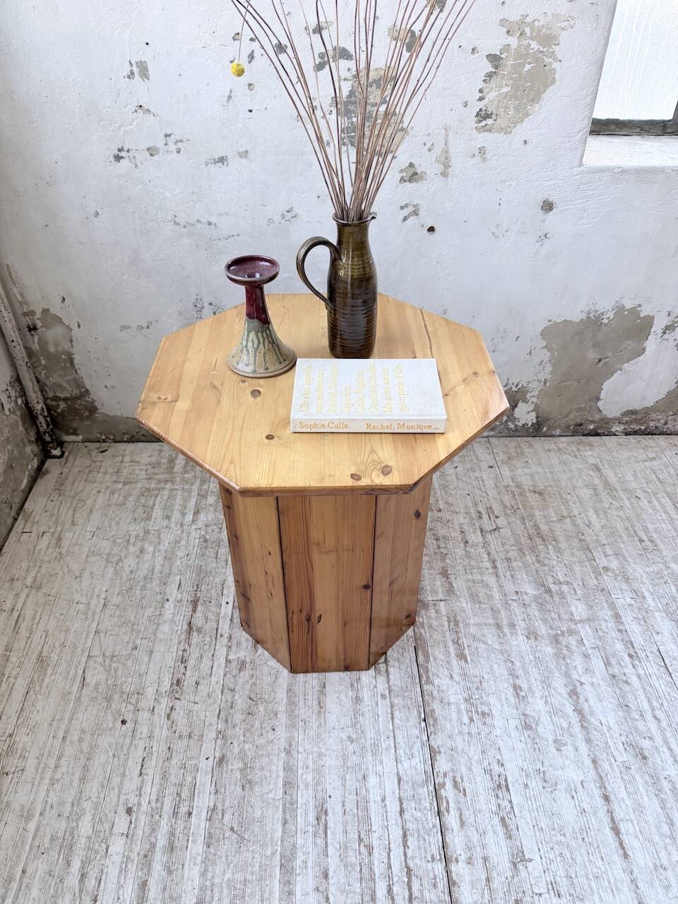 Hexagonal console table guéridon Regain pine 1970