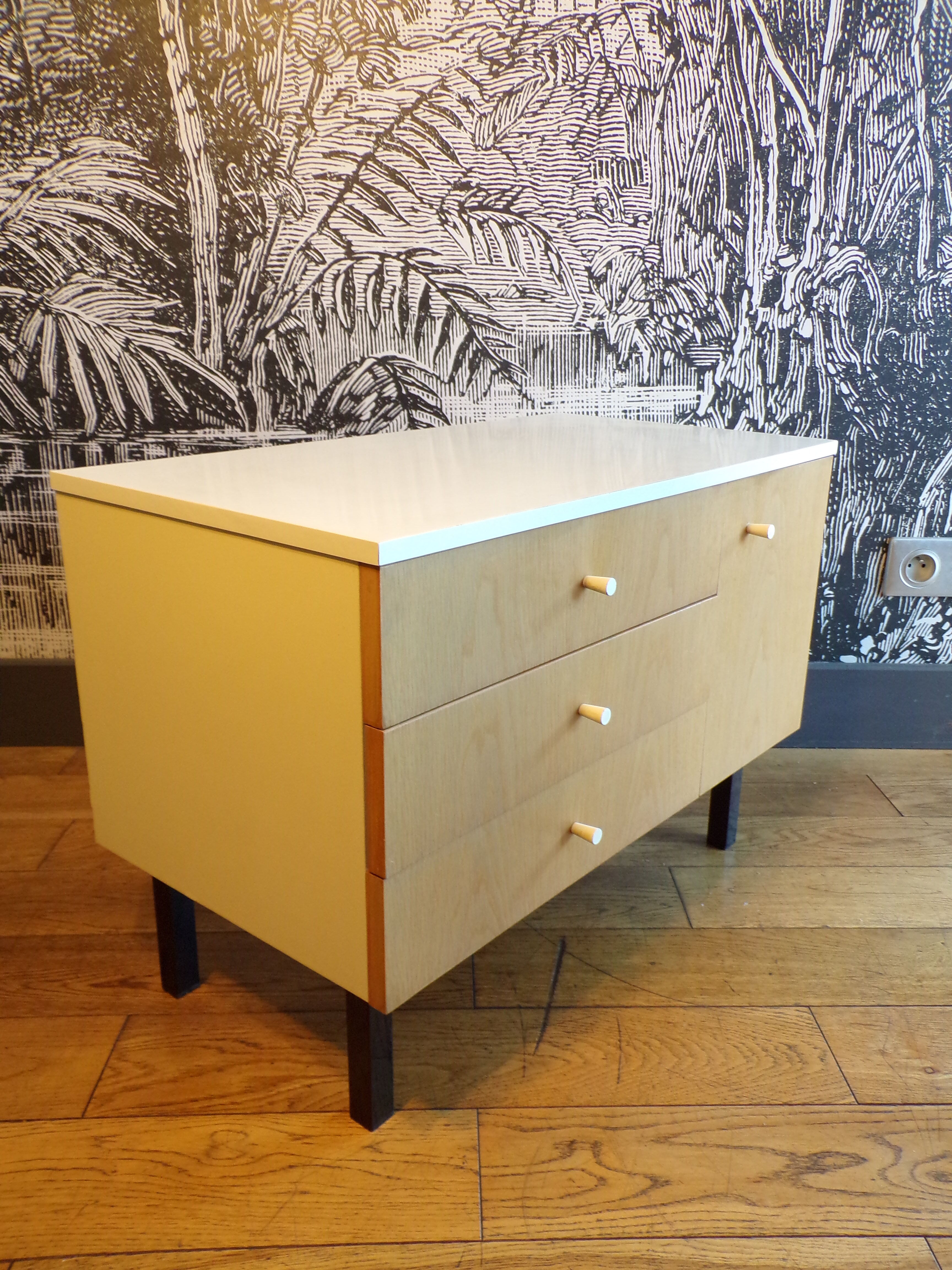 Vintage chest of drawers 1960-70
