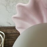 Opaline shell lamp