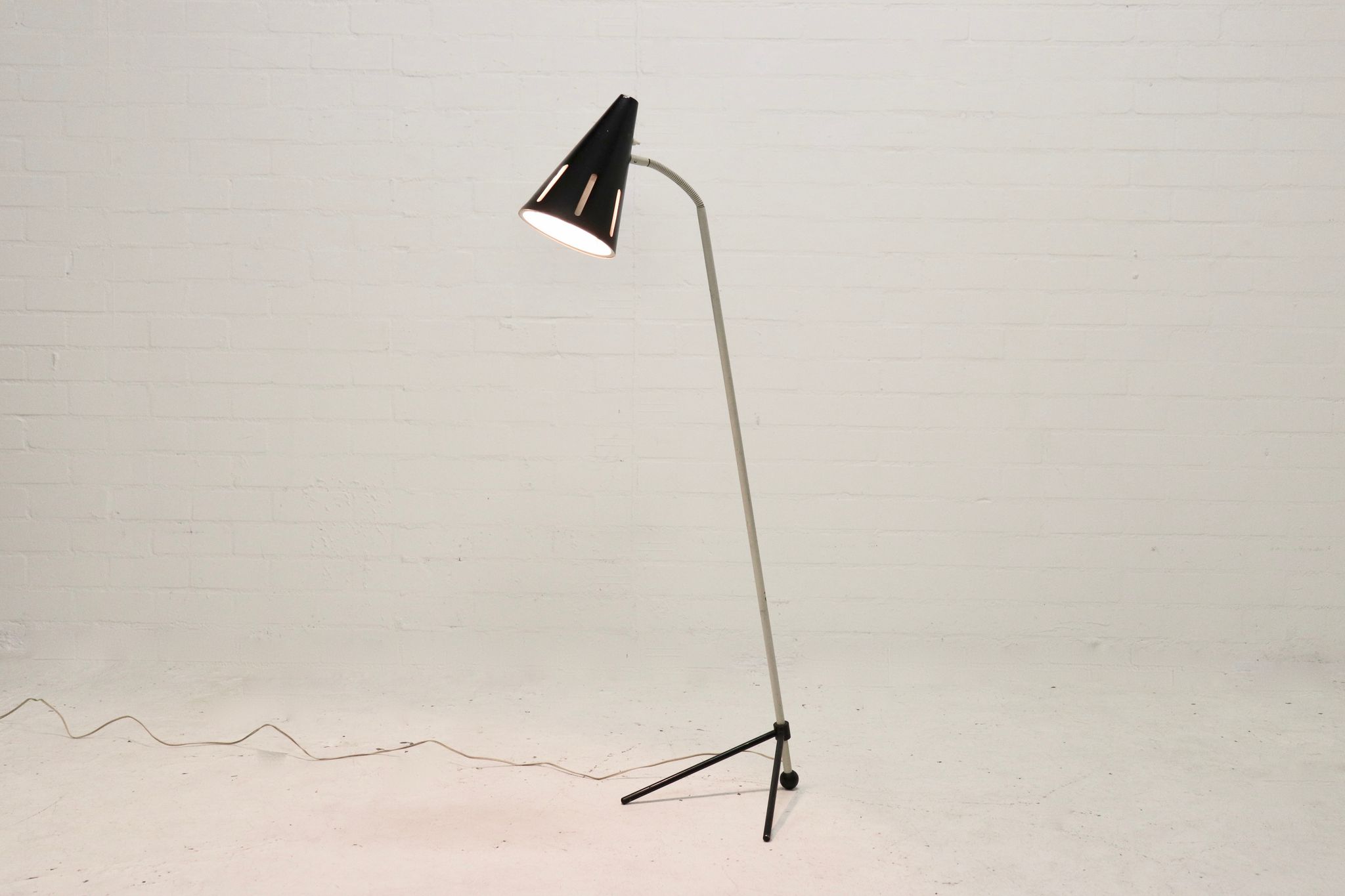 Lampadaire Hala Zeist série Sun par T. Busquet des années 1950