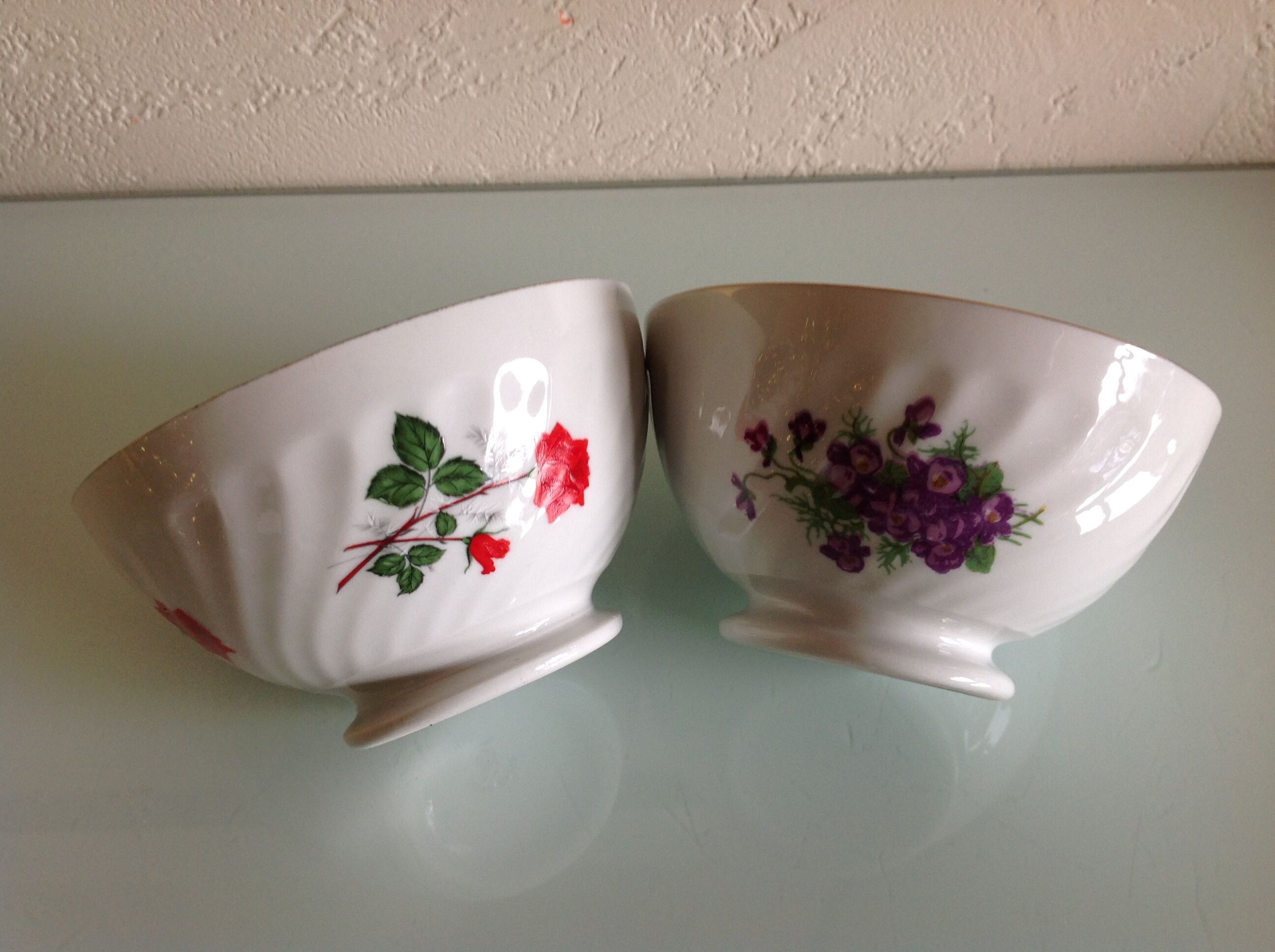 Two white bowls with floral decor in Limoges SD porcelain / vintage 60-70