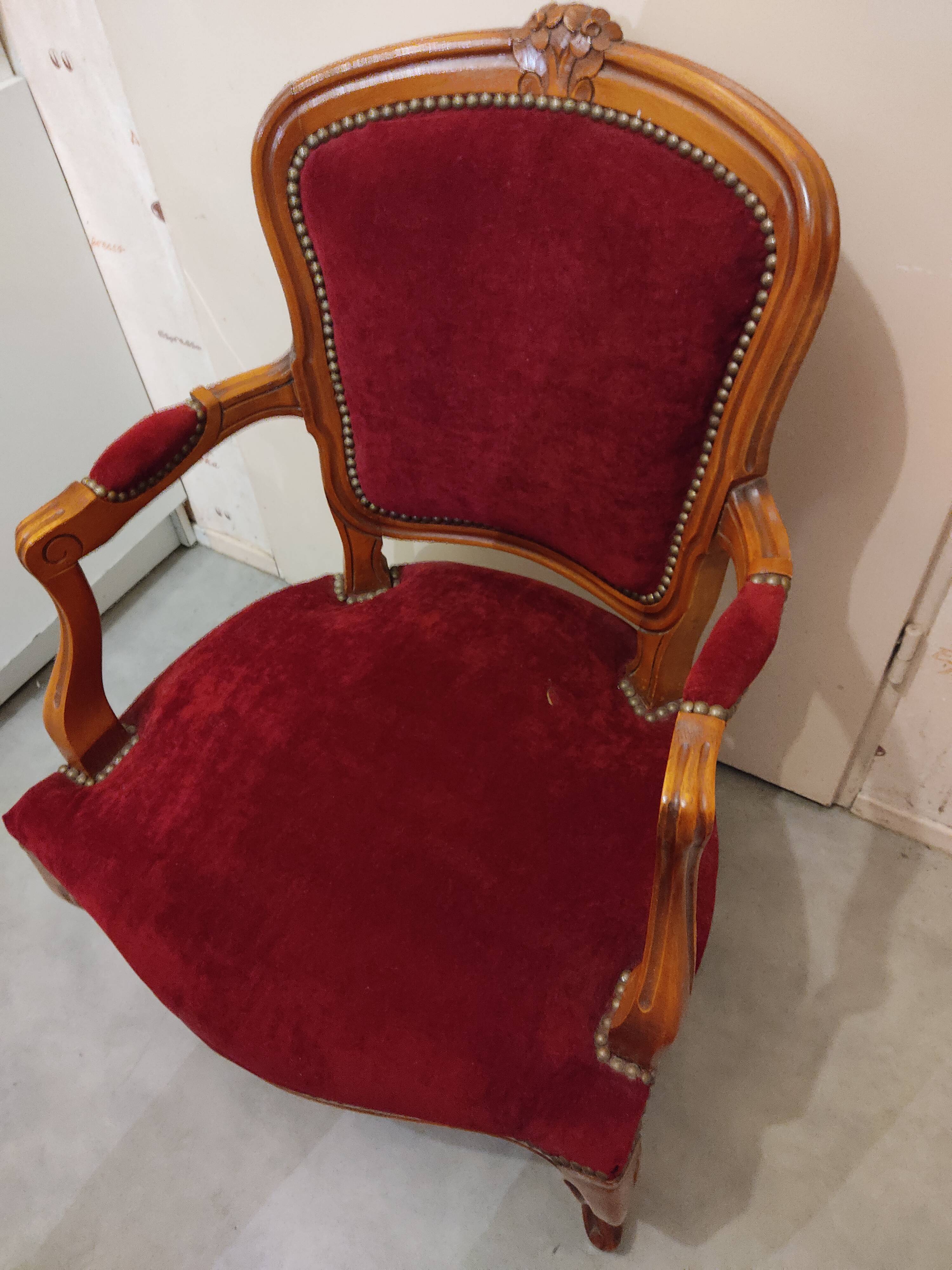 Ancien fauteuil style Louis Philippe bois velours