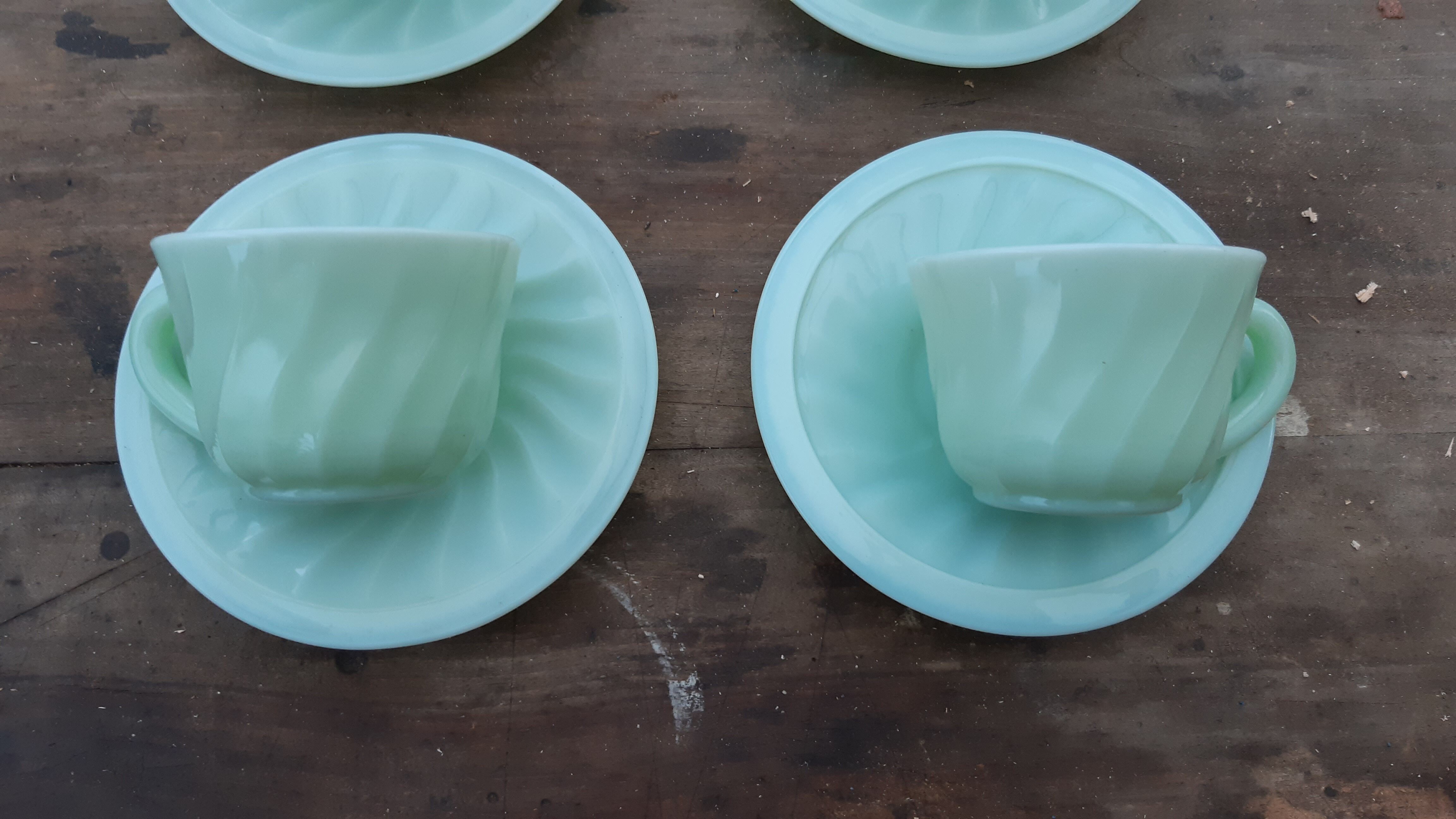 Set of 6 cups and saucers opaline green water
