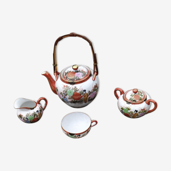 Japanese tea service in fine porcelain