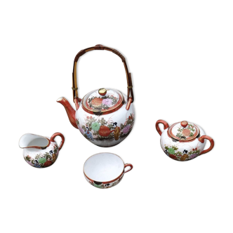 Japanese tea service in fine porcelain