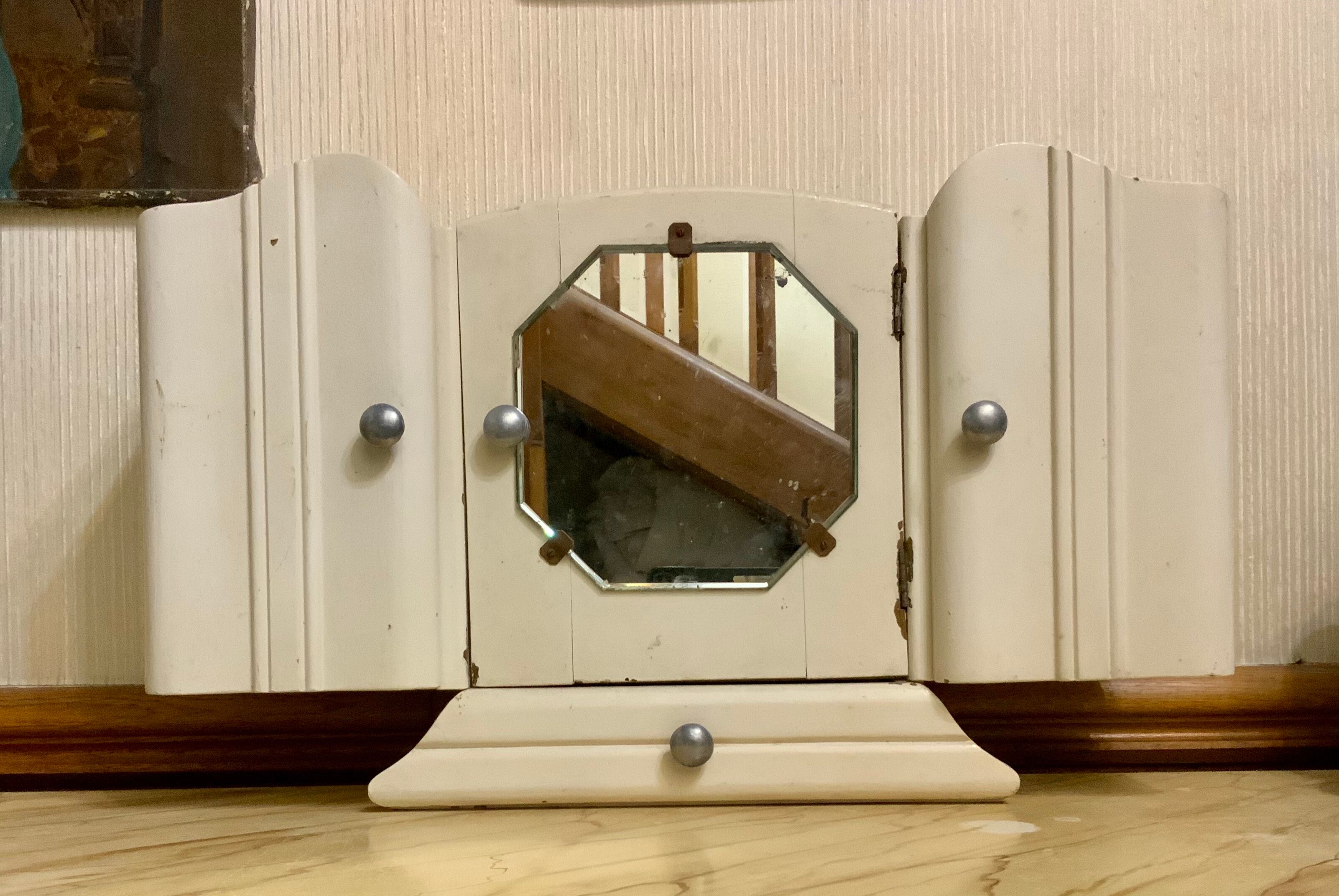 Art Deco toilet cabinet
