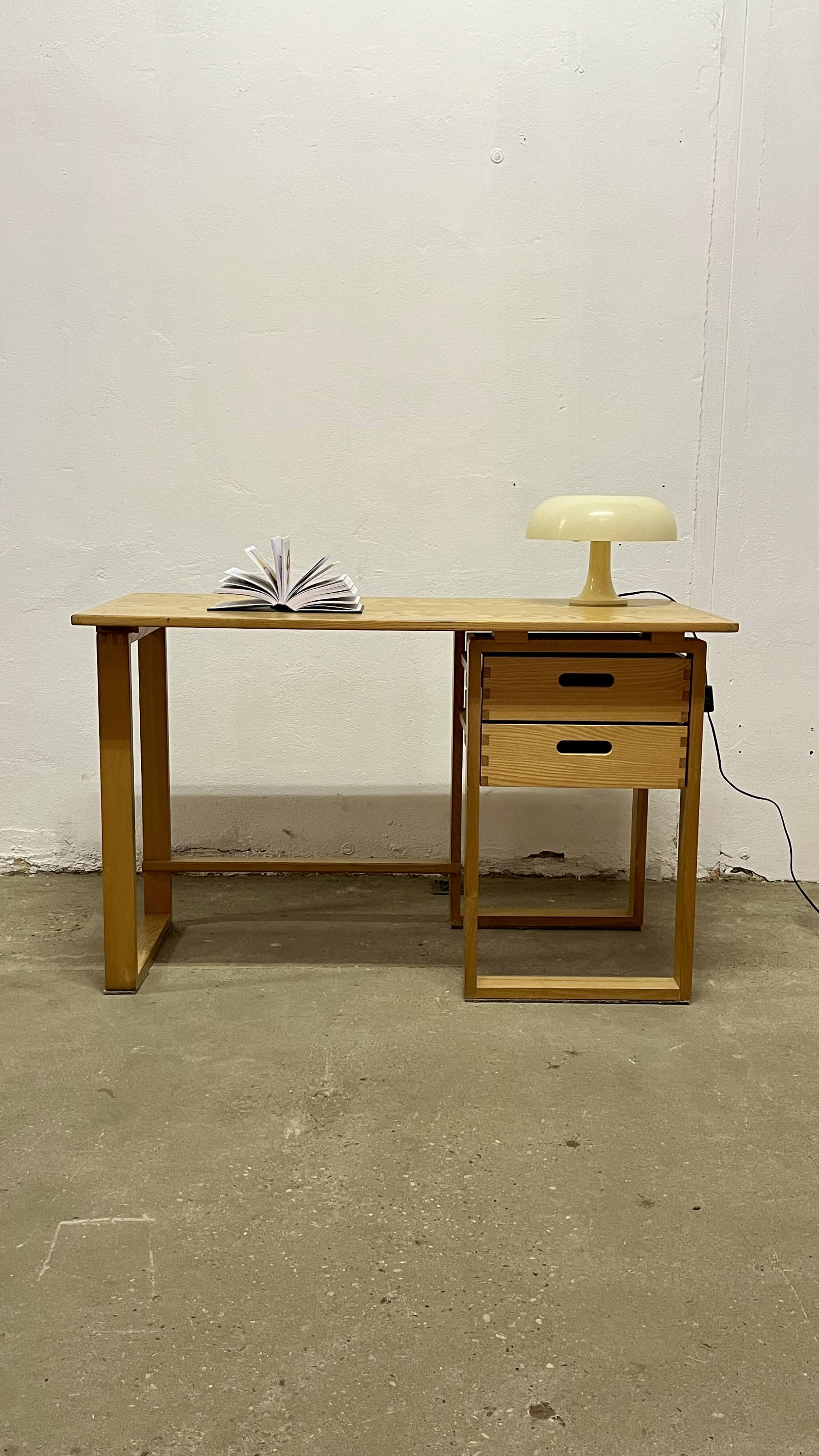 Vintage desk from the 70s/80s.