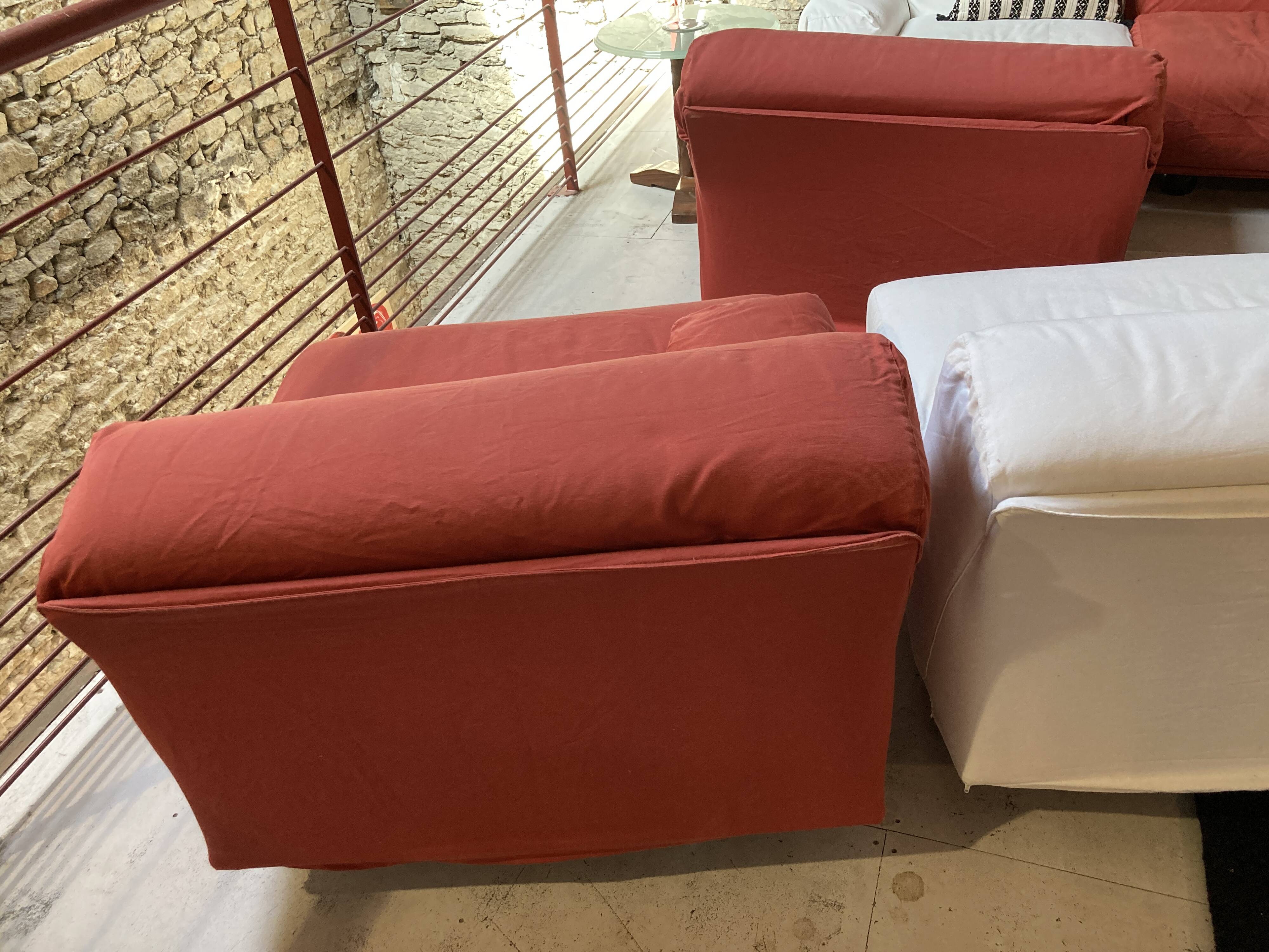 Fiandra modular sofa - Vico Magistretti - Cassina - red and white
