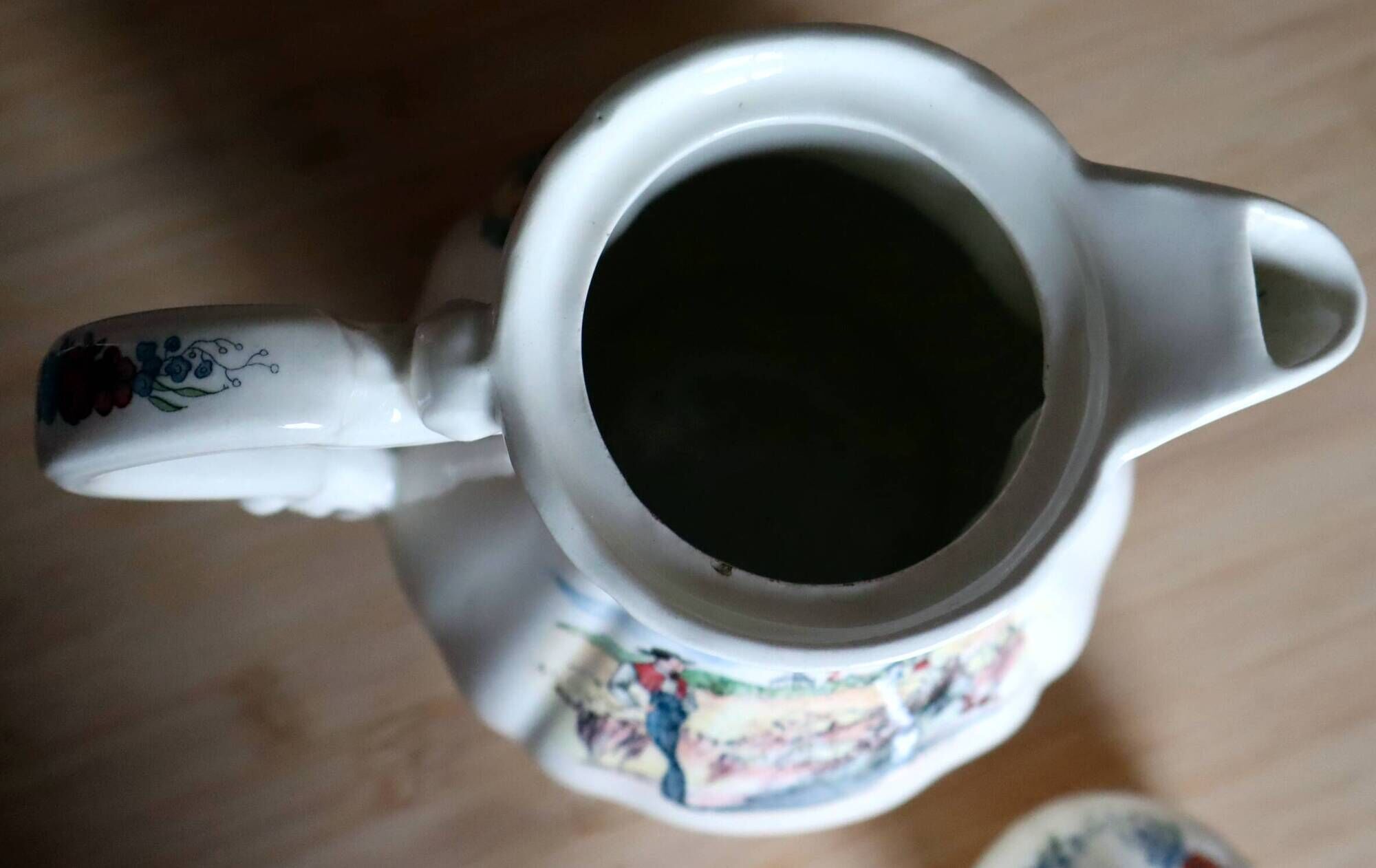 coffee pot / jug in Sarreguemines earthenware – Obernai model