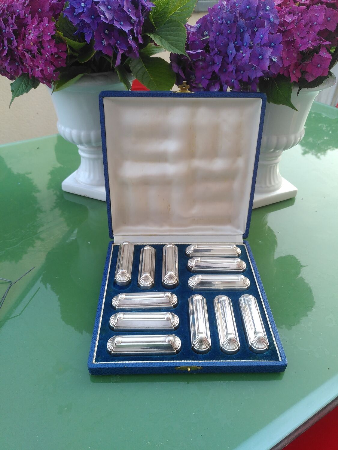 Silver metal knife holder